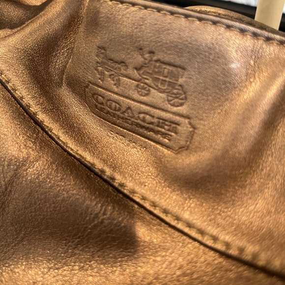 Vintage Coach Zoe Purse Shoulder Bag with Dustbag - Picture 3 of 16